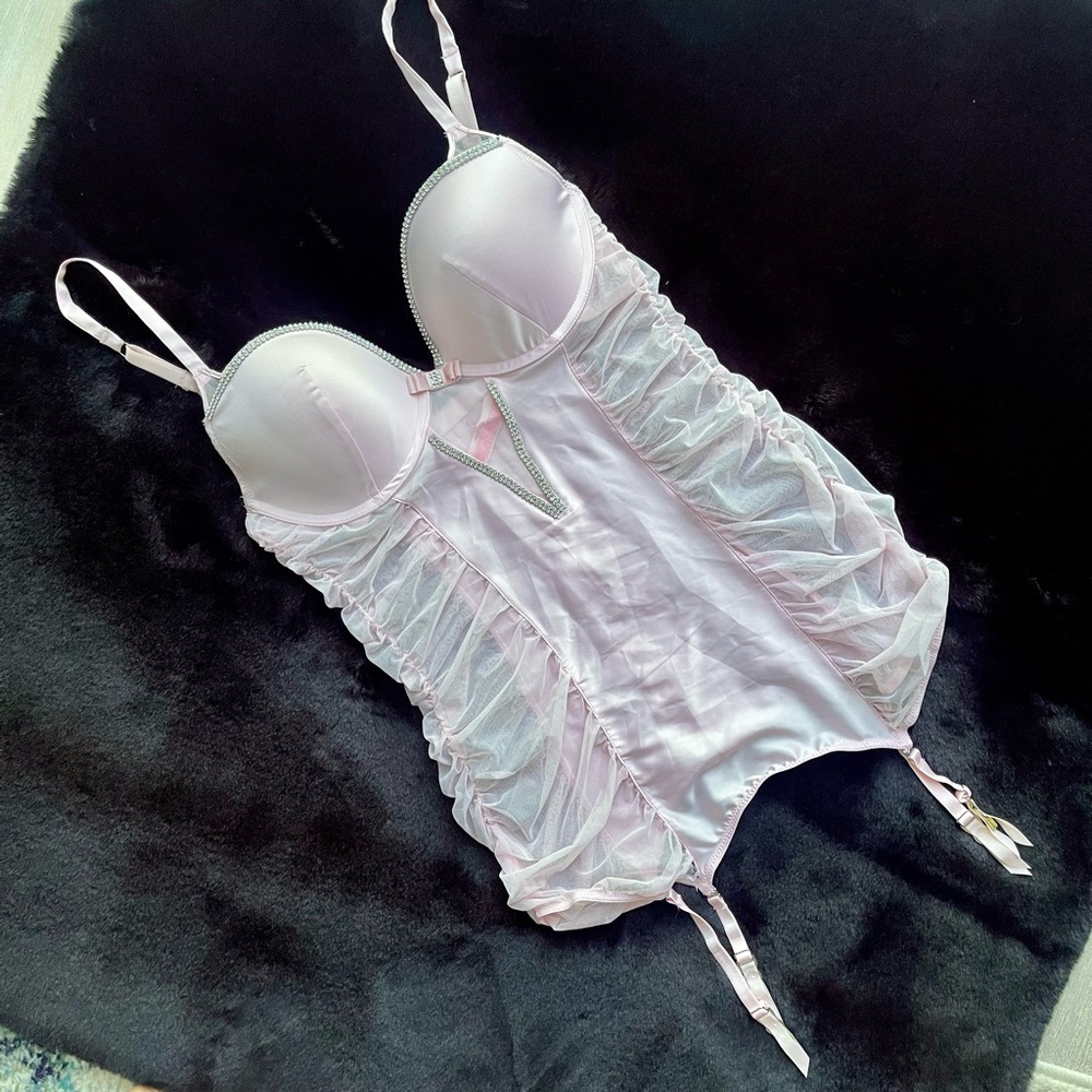 36C 36D  Vs Victoria’s Secret rhinestones/Crystals Pink Satin Corset garter Slip - Picture 10 of 14